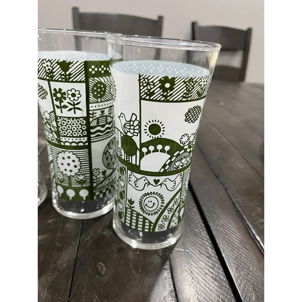 Vtg Amish Folk Art Green Tumbler 6 1/2